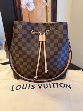 Louis Vuitton NeoNoe MM Damier Ebene Canvas Bucket Bag with Pink Trim